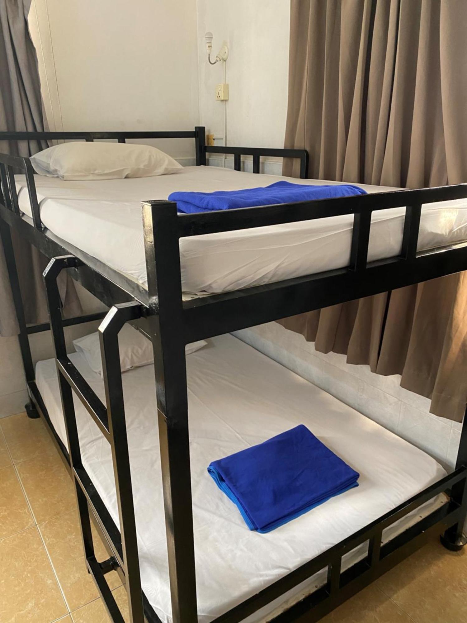 The Eighty8 Hostel Πνομ Πενχ Εξωτερικό φωτογραφία