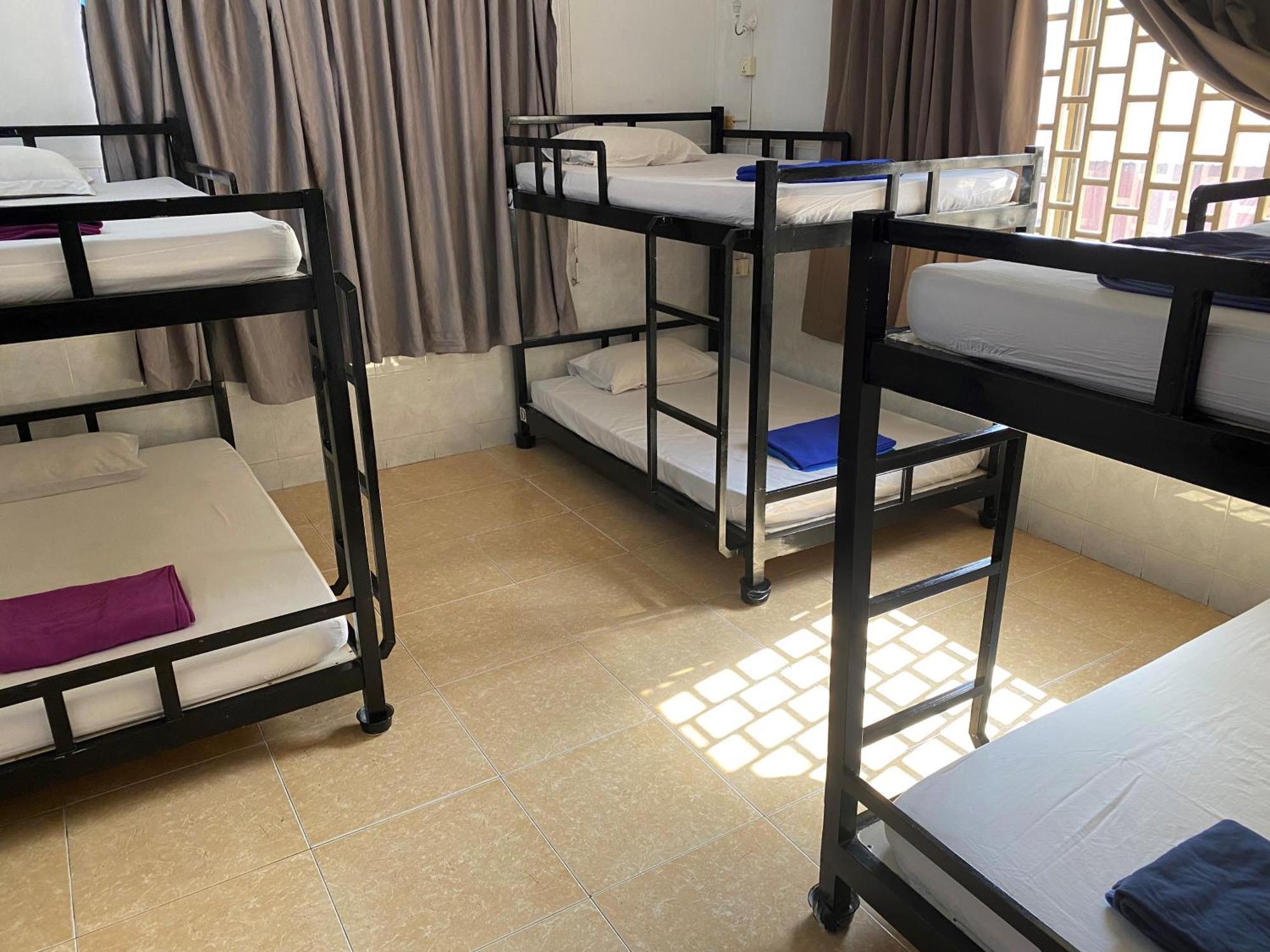 The Eighty8 Hostel Πνομ Πενχ Εξωτερικό φωτογραφία