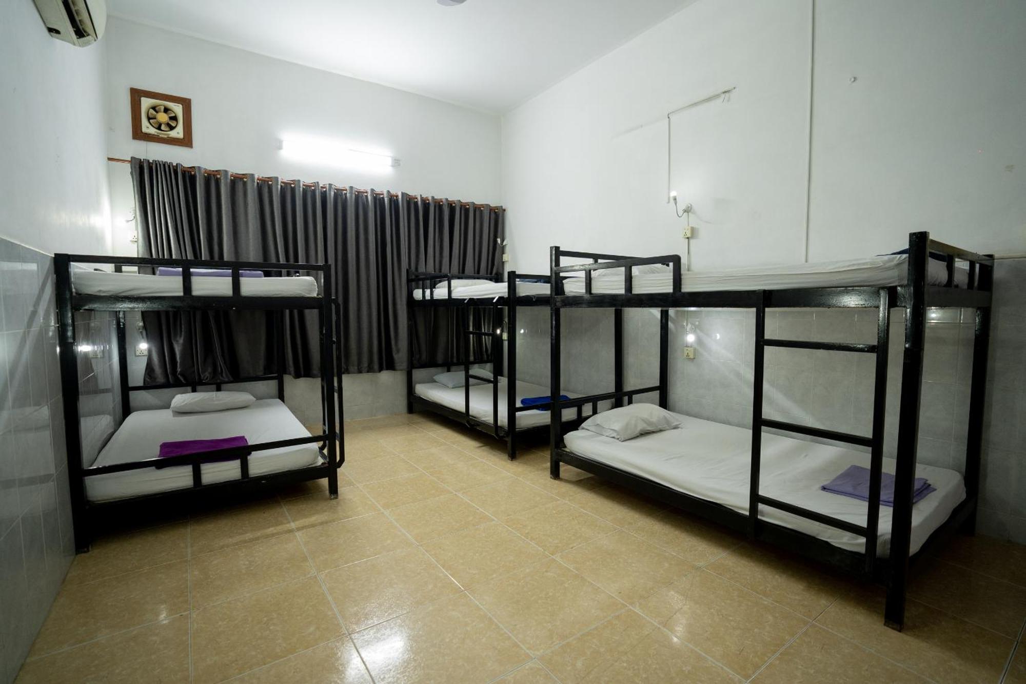 The Eighty8 Hostel Πνομ Πενχ Εξωτερικό φωτογραφία