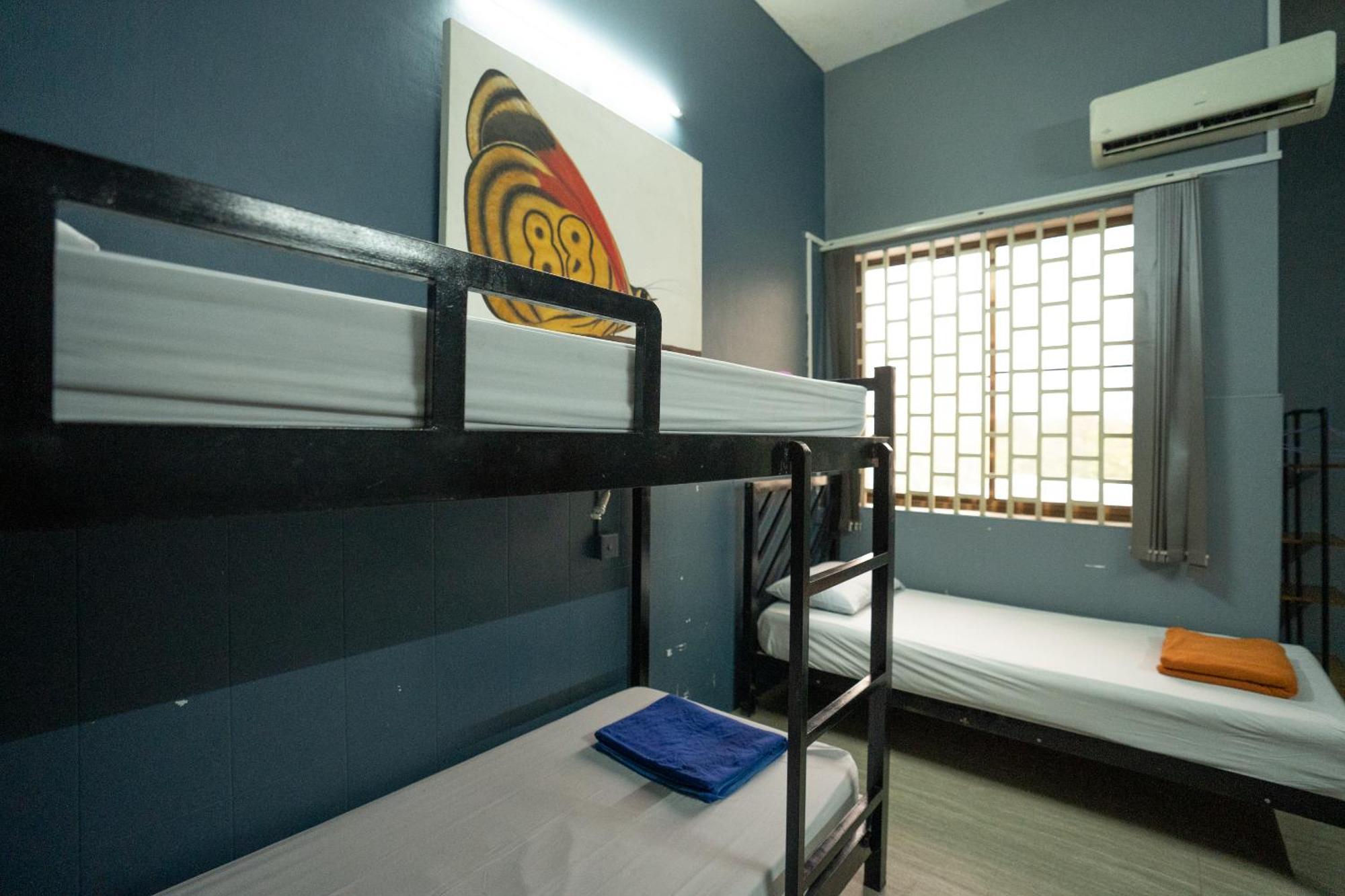 The Eighty8 Hostel Πνομ Πενχ Εξωτερικό φωτογραφία