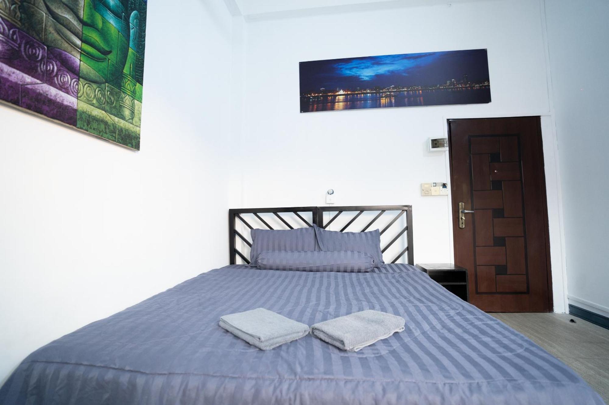 The Eighty8 Hostel Πνομ Πενχ Εξωτερικό φωτογραφία